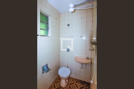 Casa à venda com 220m², 3 quartos e 2 vagasBanheiro de Serviço