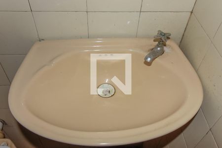 Casa à venda com 220m², 3 quartos e 2 vagasBanheiro de Serviço