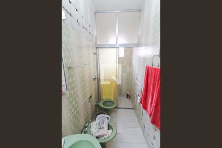 Casa de condomínio à venda com 200m², 3 quartos e 4 vagas Casa de condomínio à venda com 200m², 3 quartos e 4 vagasSuite