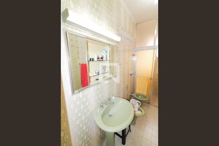 Casa de condomínio à venda com 200m², 3 quartos e 4 vagas Casa de condomínio à venda com 200m², 3 quartos e 4 vagasSuite