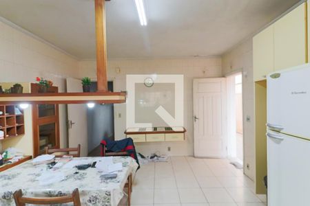 Casa de condomínio à venda com 200m², 3 quartos e 4 vagas Casa de condomínio à venda com 200m², 3 quartos e 4 vagasCozinha