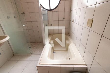 Casa à venda com 200m², 3 quartos e 2 vagasDetalhe Banheiro da Suíte 2