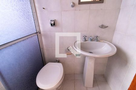 Casa à venda com 200m², 3 quartos e 2 vagasBanheiro da Suíte 3