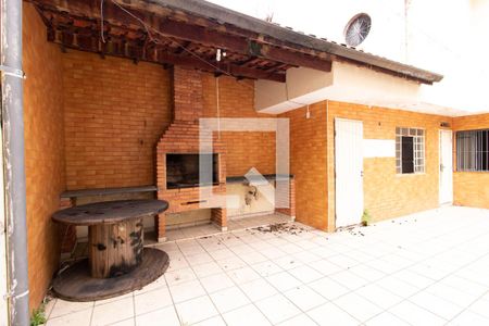 Casa à venda com 200m², 3 quartos e 2 vagasChurrasqueira