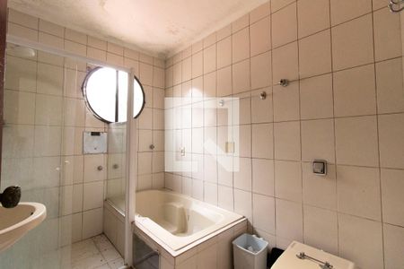 Casa à venda com 200m², 3 quartos e 2 vagasBanheiro da Suíte 2