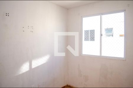 Quarto 2 de apartamento para alugar com 2 quartos, 40m² em Chácaras São José, Goiânia