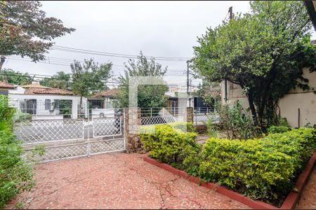 Casa à venda com 126m², 2 quartos e 8 vagas Casa à venda com 126m², 2 quartos e 8 vagasFachada
