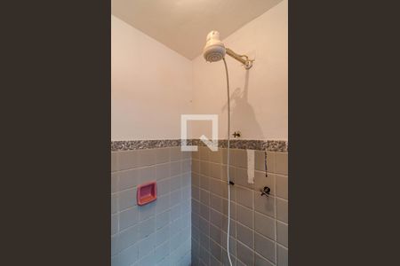 Casa à venda com 126m², 2 quartos e 8 vagas Casa à venda com 126m², 2 quartos e 8 vagasBanheiro edícula