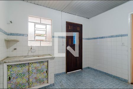 Casa à venda com 126m², 2 quartos e 8 vagas Casa à venda com 126m², 2 quartos e 8 vagasCozinha edícula