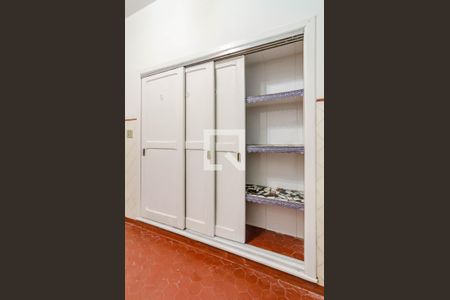 Casa à venda com 126m², 2 quartos e 8 vagas Casa à venda com 126m², 2 quartos e 8 vagasCozinha