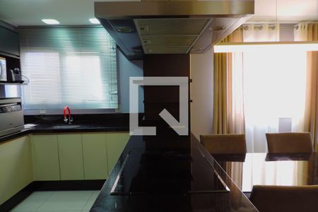 Apartamento para alugar com 2 quartos, 74m² em Pantanal, Florianópolis