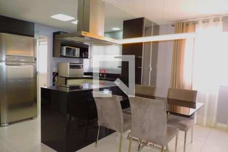 Apartamento para alugar com 2 quartos, 74m² em Pantanal, Florianópolis