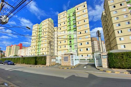 Apartamento para alugar com 55m², 2 quartos e 1 vagaFachada