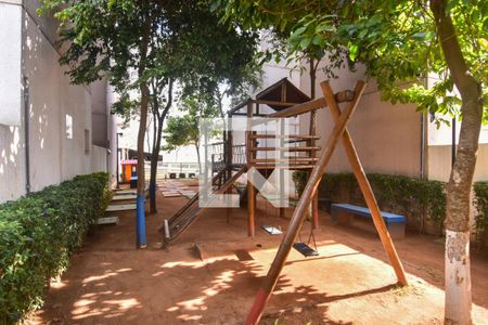 Apartamento para alugar com 47m², 2 quartos e 1 vaga Apartamento para alugar com 47m², 2 quartos e 1 vagaÁrea Comum - Playground