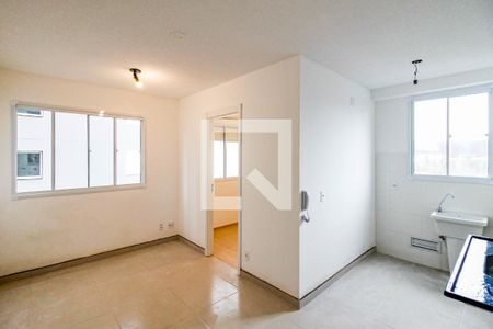 Sala de apartamento para alugar com 2 quartos, 34m² em Santo Amaro, São Paulo