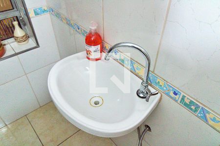 Lavabo de casa para alugar com 3 quartos, 140m² em Jardim Frei Galvao, Taboão da Serra