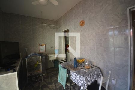 Casa à venda com 220m², 3 quartos e 1 vagaCopa e Área de Serviço