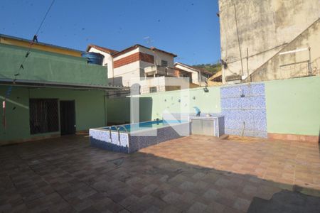 Casa à venda com 220m², 3 quartos e 1 vagaPiscina - Churrasqueira