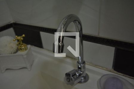 Casa à venda com 220m², 3 quartos e 1 vagaBanheiro de Serviço - Torneira