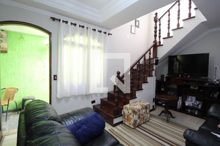 Sala de Casa com 3 quartos, 160m² Jaguaribe