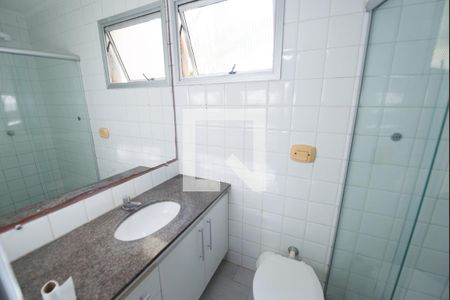 Banheiro da Suíte de apartamento para alugar com 2 quartos, 60m² em Parque Senhor do Bonfim, Taubaté