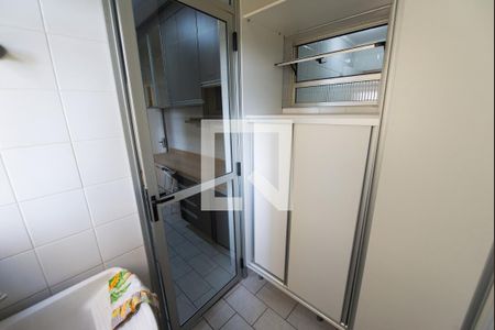 Apartamento para alugar com 60m², 2 quartos e 1 vagaÁrea de Serviço