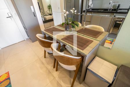 Sala e Cozinha de apartamento à venda com 1 quarto, 38m² em Vila Mariana, São Paulo