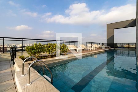 Apartamento à venda com 38m², 1 quarto e sem vagaÁrea comum - Piscina