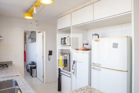 Apartamento à venda com 165m², 4 quartos e 2 vagas Apartamento à venda com 165m², 4 quartos e 2 vagasCozinha