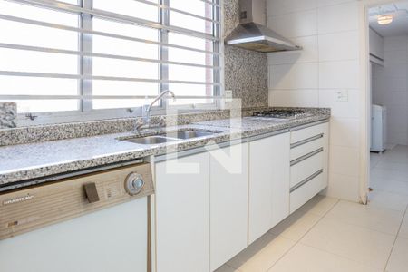 Apartamento à venda com 165m², 4 quartos e 2 vagas Apartamento à venda com 165m², 4 quartos e 2 vagasCozinha