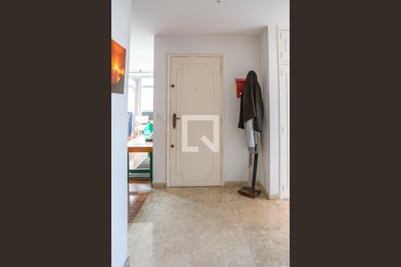 Entrada de apartamento à venda com 4 quartos, 165m² em Perdizes, São Paulo