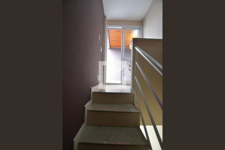 Apartamento para alugar com 116m², 2 quartos e 1 vagaEscada