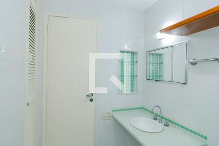 Apartamento à venda com 118m², 3 quartos e 1 vagaBanheiro Social 