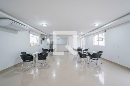 Apartamento à venda com 48m², 2 quartos e 1 vaga Apartamento à venda com 48m², 2 quartos e 1 vagaÁrea comum - Salão de festas