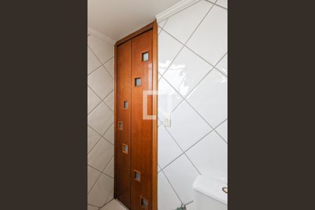 Apartamento à venda com 79m², 2 quartos e 1 vaga Apartamento à venda com 79m², 2 quartos e 1 vagaBanheiro da suíte