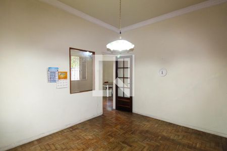 Casa à venda com 350m², 3 quartos e 4 vagas Casa à venda com 350m², 3 quartos e 4 vagasQuarto 1