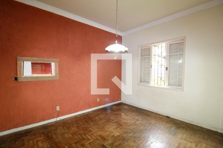 Casa à venda com 350m², 3 quartos e 4 vagas Casa à venda com 350m², 3 quartos e 4 vagasQuarto 1