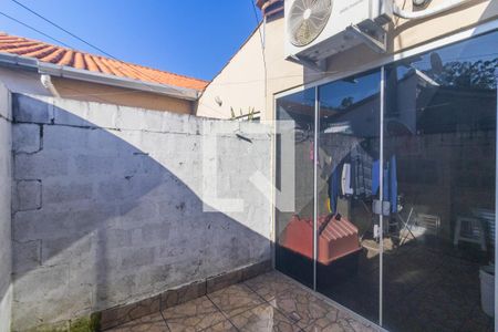 Casa de condomínio à venda com 125m², 2 quartos e 2 vagas Casa de condomínio à venda com 125m², 2 quartos e 2 vagasFundos