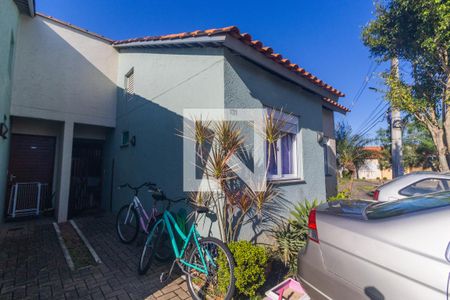 Casa de condomínio à venda com 125m², 2 quartos e 2 vagas Casa de condomínio à venda com 125m², 2 quartos e 2 vagasFachada