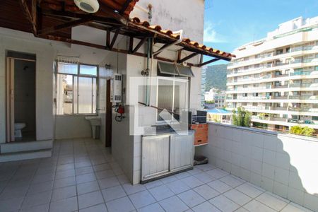 Apartamento à venda com 150m², 4 quartos e 1 vaga Apartamento à venda com 150m², 4 quartos e 1 vagaTerraço