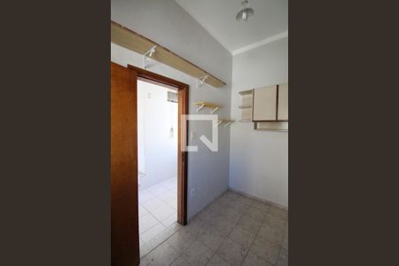 Apartamento à venda com 150m², 4 quartos e 1 vaga Apartamento à venda com 150m², 4 quartos e 1 vagaQuarto de Serviço