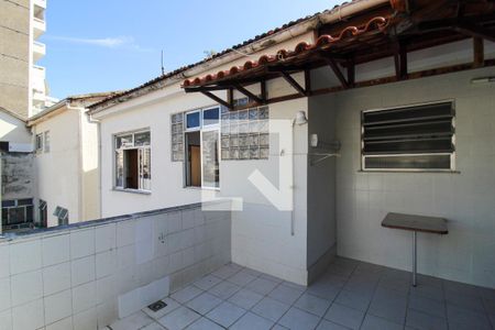 Apartamento à venda com 150m², 4 quartos e 1 vaga Apartamento à venda com 150m², 4 quartos e 1 vagaTerraço