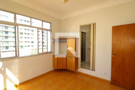 Apartamento à venda com 150m², 4 quartos e 1 vaga Apartamento à venda com 150m², 4 quartos e 1 vagaSuíte 2