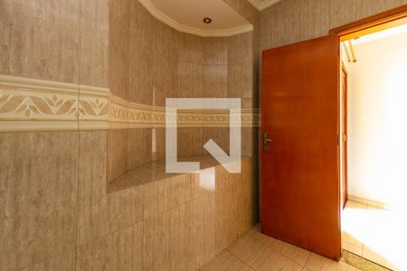 Casa à venda com 4 quartos, 227m² em Vila Cleonice, São Paulo
