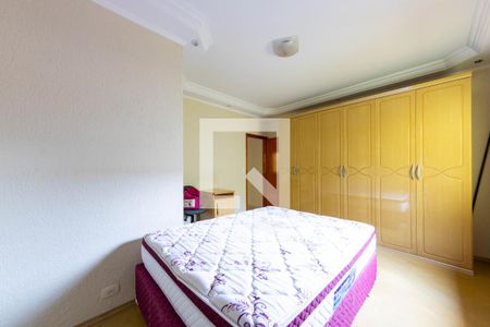 Casa à venda com 4 quartos, 227m² em Vila Cleonice, São Paulo