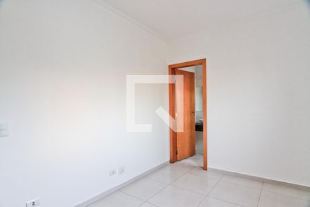 Suíte 1 de casa para alugar com 2 quartos, 90m² em Piqueri, São Paulo