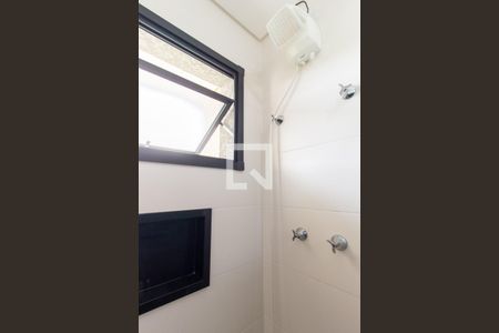 Detalhe banheiro de kitnet/studio para alugar com 1 quarto, 30m² em São Pedro, São José dos Pinhais