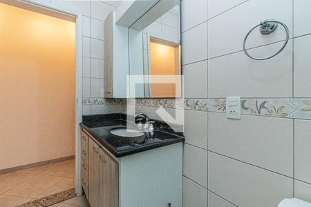 Casa à venda com 514m², 6 quartos e 8 vagas Casa à venda com 514m², 6 quartos e 8 vagasBanheiro 2