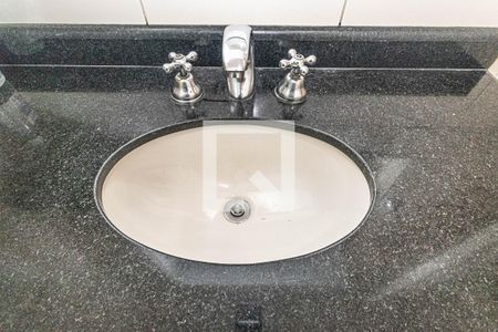 Casa à venda com 514m², 6 quartos e 8 vagas Casa à venda com 514m², 6 quartos e 8 vagasBanheiro da Suíte 1