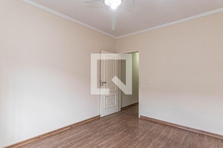 Casa à venda com 514m², 6 quartos e 8 vagas Casa à venda com 514m², 6 quartos e 8 vagasQuarto 1